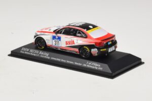 BMW M235i Team Mathol Racing #311 Scherfeld / Duve 24 Hours of Nurburgring 2015 Minichamps 1:43 437152511 Metal — zdjęcie 3 z 4