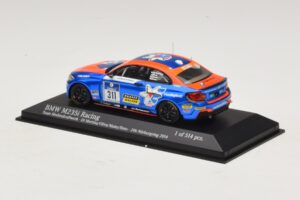 BMW M235i Team Medienkraftwerk #311 Di Martino / Olivo 24 Hours of Nurburgring 2014 Minichamps 1:43 437142411 Metal — zdjęcie 3 z 4