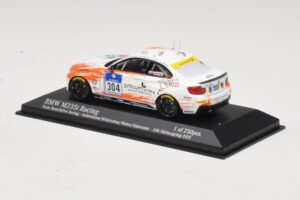 BMW M235i Team Rent2drive #304 Ackermann / Wishkirchen 24 Hours of Nurburgring 2015 Minichamps 1:43 437152504 Metal — zdjęcie 3 z 4