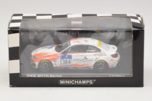 BMW M235i Team Rent2drive #304 Ackermann / Wishkirchen 24 Hours of Nurburgring 2015 Minichamps 1:43 437152504 Metal — zdjęcie 4 z 4