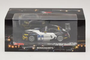 BMW Z4 GT3 Need for Speed Team #4 Hartung / Viebahn 24 Hours of Nürburgring 2011 Minichamps 1:43 437112904 Metal — zdjęcie 5 z 5