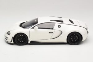 Bugatti Veyron Super Sport Biały Minichamps 1:18 100110844 Metal — zdjęcie 4 z 8