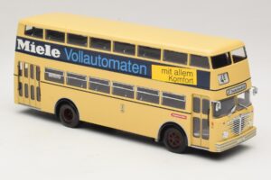 Bussing D2U Heckturen Miele Minichamps 1:43 439071086 Metal — zdjęcie 4 z 6