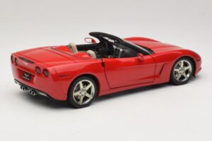 Chevrolet Corvette C6 Kabriolet Czerwony AUTOart 1:18 71221 Metal — zdjęcie 3 z 8