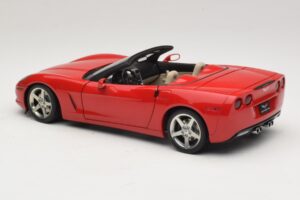 Chevrolet Corvette C6 Kabriolet Czerwony AUTOart 1:18 71221 Metal — zdjęcie 7 z 8