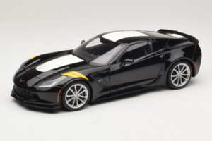 Chevrolet Corvette C7 Grand Sport Czarny z Białymi Pasami AUTOart 1:18 71273 Kompozyt