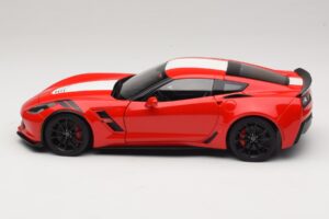 Chevrolet Corvette C7 Grand Sport Czerwony z Białymi Pasami AUTOart 1:18 71274 Kompozyt — zdjęcie 4 z 8
