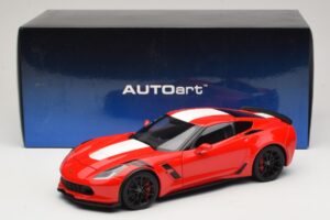 Chevrolet Corvette C7 Grand Sport Czerwony z Białymi Pasami AUTOart 1:18 71274 Kompozyt — zdjęcie 8 z 8