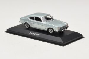 Ford Capri I Jasnoniebieski Metalik Maxichamps 1:43 940085501 Metal — zdjęcie 3 z 4