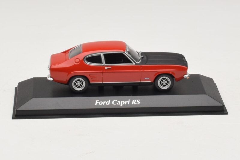 Ford Capri I Czerwony z Czarną Maską Maxichamps 1:43 940085801 Metal