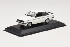 Ford Escort Mk1 TC Biały Minichamps 1:43 400081070 Metal — zdjęcie 2 z 4
