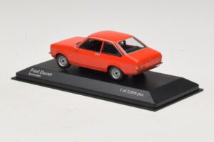 Ford Escort Mk2 Spanish Red Minichamps 1:43 400084100 Metal — zdjęcie 3 z 4