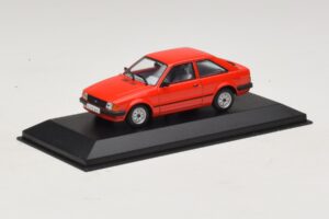 Ford Escort Mk3 3-drzwiowy Czerwony Minichamps 1:43 400085000 Metal — zdjęcie 2 z 4