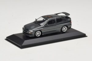 Ford Escort RS Cosworth Ciemnozielony Metalik Minichamps 1:43 430086300 Metal — zdjęcie 2 z 4