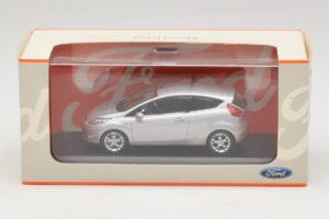 Ford Fiesta Mk7 Moondust Silver Metallic Minichamps 1:43 403088003 Metal — zdjęcie 4 z 4