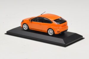 Ford Focus ST Mk2 Electric Orange Zamienne Pudełko Minichamps 1:43 400087302-R1 Metal — zdjęcie 3 z 4