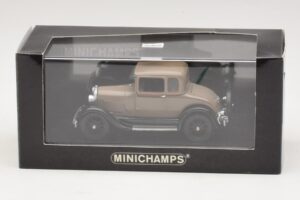 Ford Model A Standard Coupe Beżowy Minichamps 1:43 400082102 Metal — zdjęcie 4 z 4