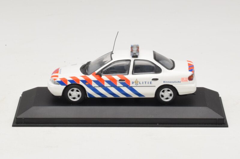 Ford Mondeo Mk1 Sedan Policja Minichamps 1:43 Ford Mondeo Mk1 Sedan Policja Minichamps 1:43 433082091 Metal