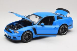 Ford Mustang Boss 302 S197 Niebieski Shelby Collectibles 1:18 25414S Metal — zdjęcie 2 z 8