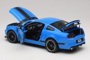 Ford Mustang Boss 302 S197 Niebieski Shelby Collectibles 1:18 25414S Metal — zdjęcie 5 z 8