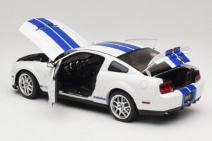 Ford Shelby Cobra GT500 Concept Biały z Niebieskim Pasem AUTOart 1:18 73052 Metal — zdjęcie 5 z 8