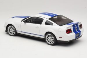 Ford Shelby Cobra GT500 Concept Biały z Niebieskim Pasem AUTOart 1:18 73052 Metal — zdjęcie 7 z 8