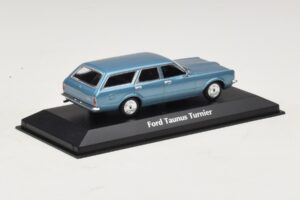 Ford Taunus TC Turnier Blue Metallic Maxichamps 1:43 940081311 Metal — zdjęcie 2 z 4