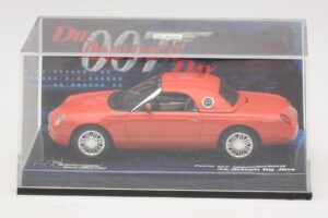 Ford Thunderbird Die Another Day Minichamps 1:43 045132 Metal — zdjęcie 4 z 5