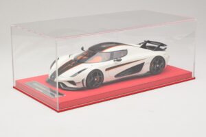 Koenigsegg Regera Biały z Czarnym Karbonem FrontiArt 1:18 REMC043 Żywica — zdjęcie 6 z 7
