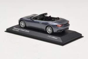 Maserati GranCabrio Szary Metalik Minichamps 1:43 400123931 Metal — zdjęcie 3 z 4