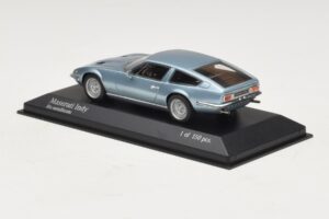 Maserati Indy Blue Metallic Minichamps 1:43 437123122 Metal — zdjęcie 3 z 4