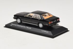 Maserati Quattroporte III Royale Czarny Minichamps 1:43 437123501 Metal — zdjęcie 3 z 4