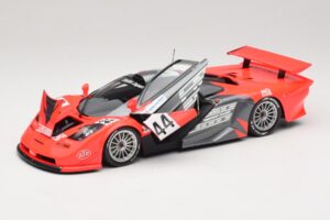 McLaren F1 GTR Lark #44 Tsuchiya / Ayles 24 Hours of Le Mans 1997 Minichamps 1:18 530133744 Metal — zdjęcie 2 z 8