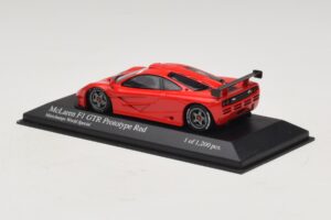 McLaren F1 GTR Prototype World Special Czerwony Minichamps 1:43 MCLAREN007 Metal — zdjęcie 2 z 4