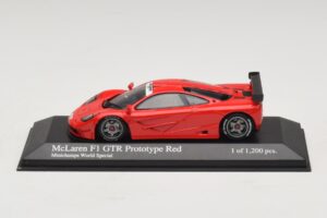 McLaren F1 GTR Prototype World Special Czerwony Minichamps 1:43 MCLAREN007 Metal — zdjęcie 3 z 4