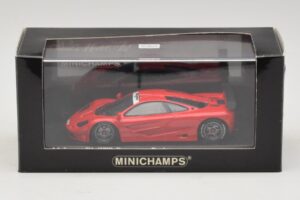 McLaren F1 GTR Prototype World Special Czerwony Minichamps 1:43 MCLAREN007 Metal — zdjęcie 4 z 4