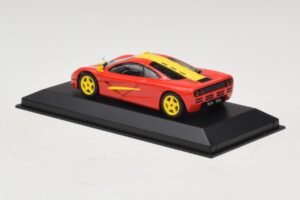 McLaren F1 Czerwony Z Żółtymi Paskami Minichamps 1:43 MCLAREN006 Metal — zdjęcie 2 z 4