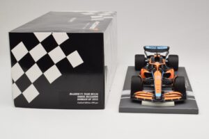 McLaren MCL36 #3 D. Ricciardo Bahrain GP 2022 Minichamps 1:18 537221803 Metal — zdjęcie 3 z 7