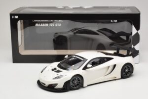 McLaren MP4-12C GT3 Biały 2013 Minichamps 1:18 151121394 Metal — zdjęcie 6 z 6