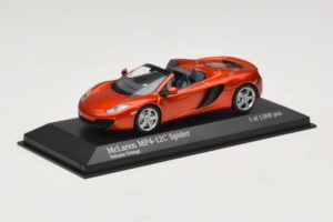 McLaren MP4-12C Spider Pomarańczowy Metalik Minichamps 1:43 530133030 Metal — zdjęcie 2 z 4
