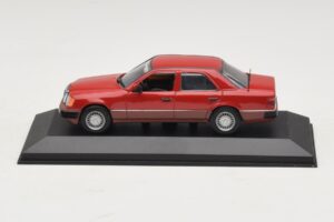 Mercedes 300D W124 Turbo Czerwony Minichamps 1:43 3210 Metal