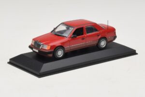 Mercedes 300D W124 Turbo Czerwony Minichamps 1:43 3210 Metal — zdjęcie 2 z 4