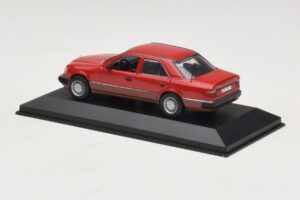 Mercedes 300D W124 Turbo Czerwony Minichamps 1:43 3210 Metal — zdjęcie 3 z 4