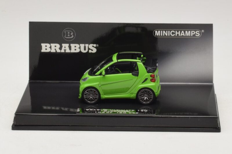 Mercedes Brabus Ultimate 120 Kabriolet Zielony Minichamps 1:43 Mercedes Brabus Ultimate 120 Kabriolet Zielony Minichamps 1:43 437032731 Metal