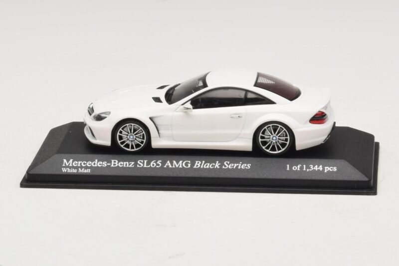 Mercedes SL65 AMG R230 Black Series Matowy Biały Minichamps 1:43 400038222 Metal