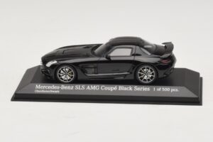 Mercedes SLS AMG C197 Black Series Czarny Metalik Minichamps 1:43 437033020 Metal