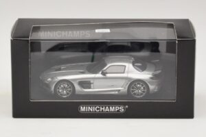 Mercedes SLS AMG C197 Black Series Szary Metalik Minichamps 1:43 437033024 Metal — zdjęcie 4 z 4