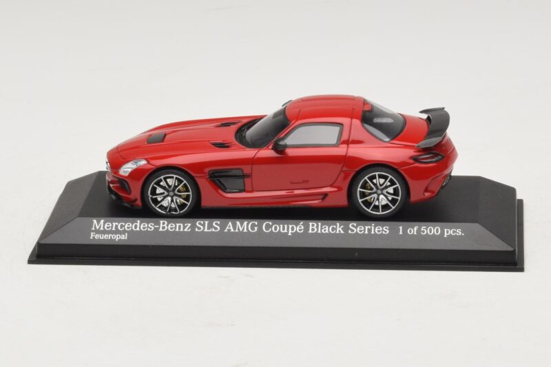Mercedes SLS AMG C197 Black Series Czerwony Minichamps 1:43 Mercedes SLS AMG C197 Black Series Czerwony Minichamps 1:43 437033021 Metal