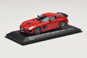 Mercedes SLS AMG C197 Black Series Czerwony Minichamps 1:43 437033021 Metal — zdjęcie 2 z 4