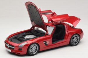 Mercedes SLS AMG C197 Czerwony Metalik Minichamps 1:18 100039020 Metal — zdjęcie 2 z 8